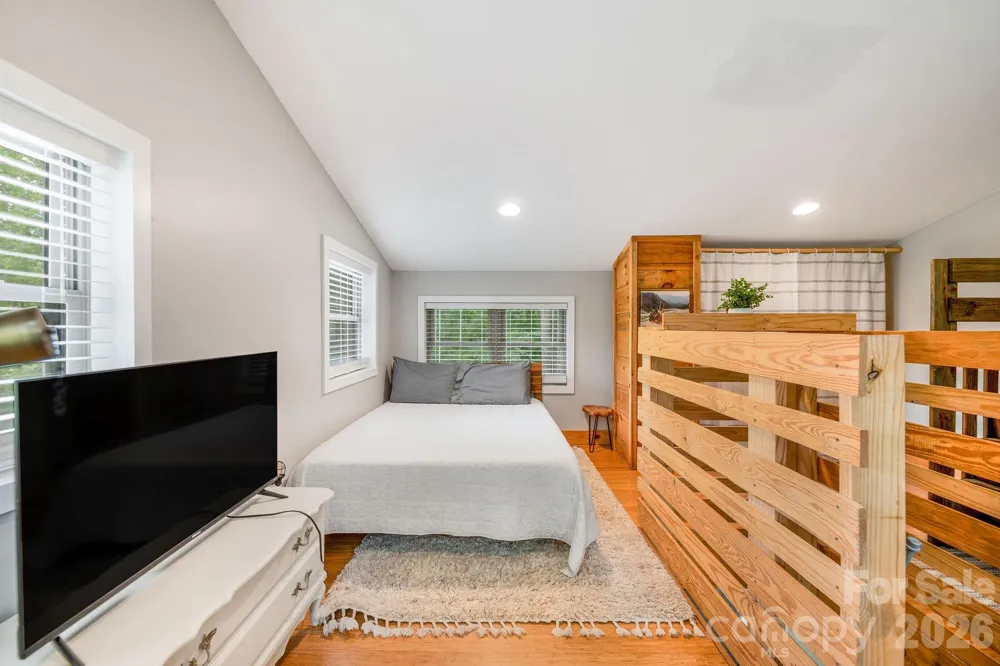 2504 Upper Paw Paw Road Marshall, NC 28753