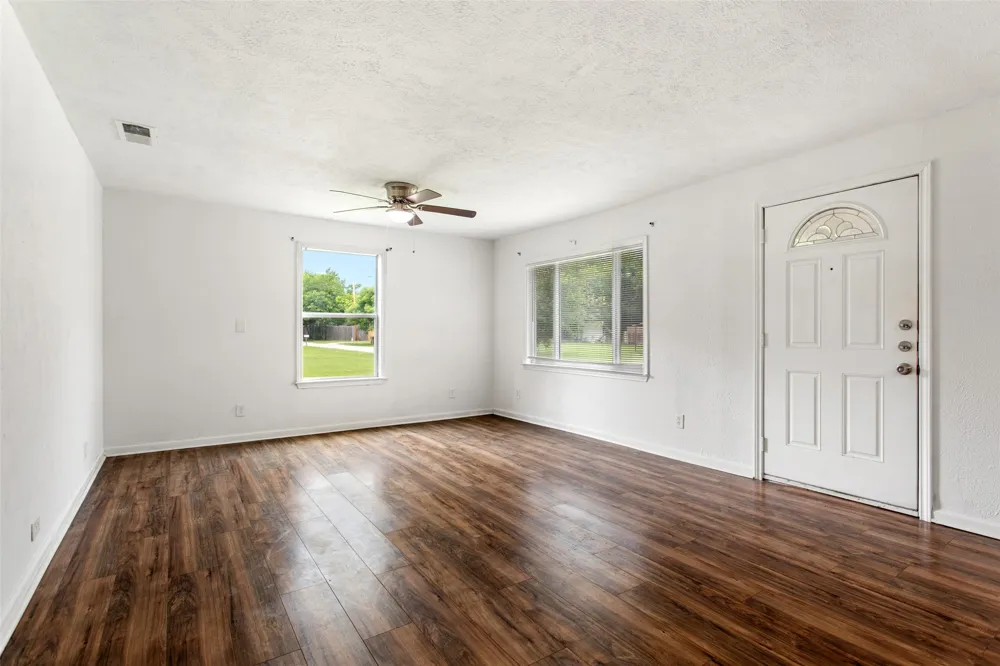 103 New Street Lone Oak, TX 75453