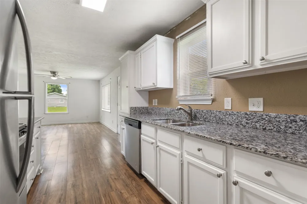 103 New Street Lone Oak, TX 75453