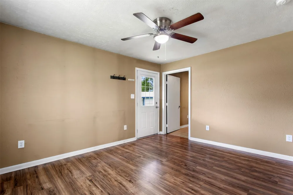 103 New Street Lone Oak, TX 75453