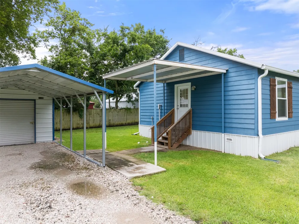 103 New Street Lone Oak, TX 75453