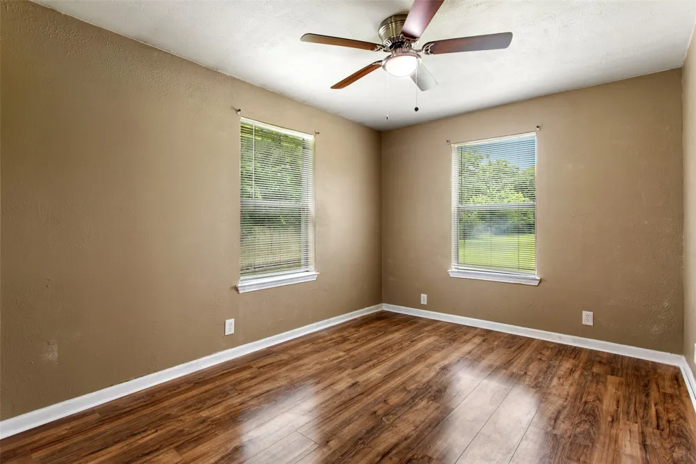103 New Street Lone Oak, TX 75453
