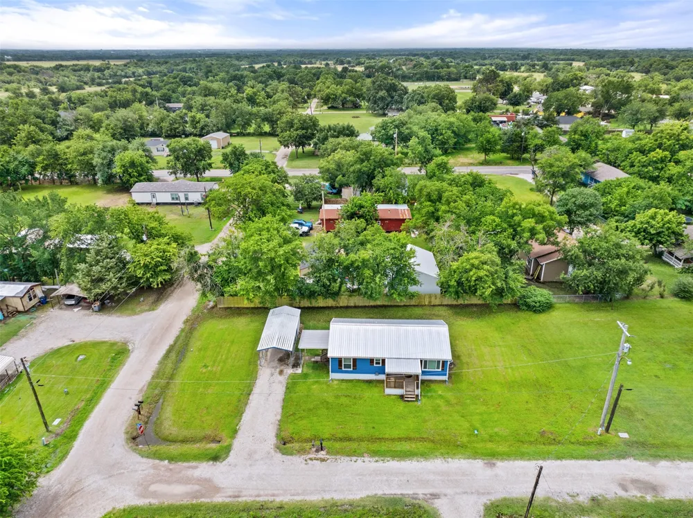 103 New Street Lone Oak, TX 75453