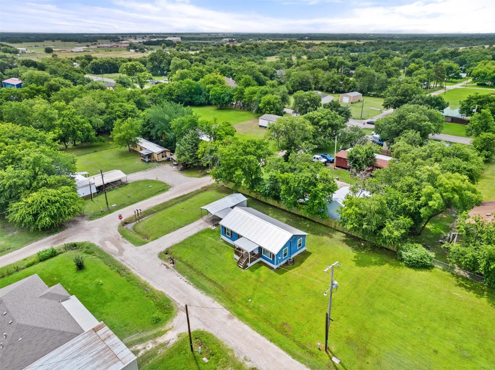 103 New Street Lone Oak, TX 75453