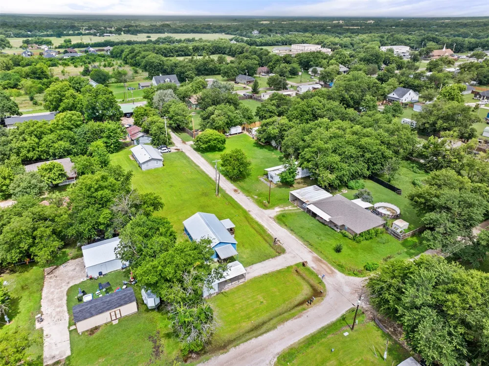 103 New Street Lone Oak, TX 75453