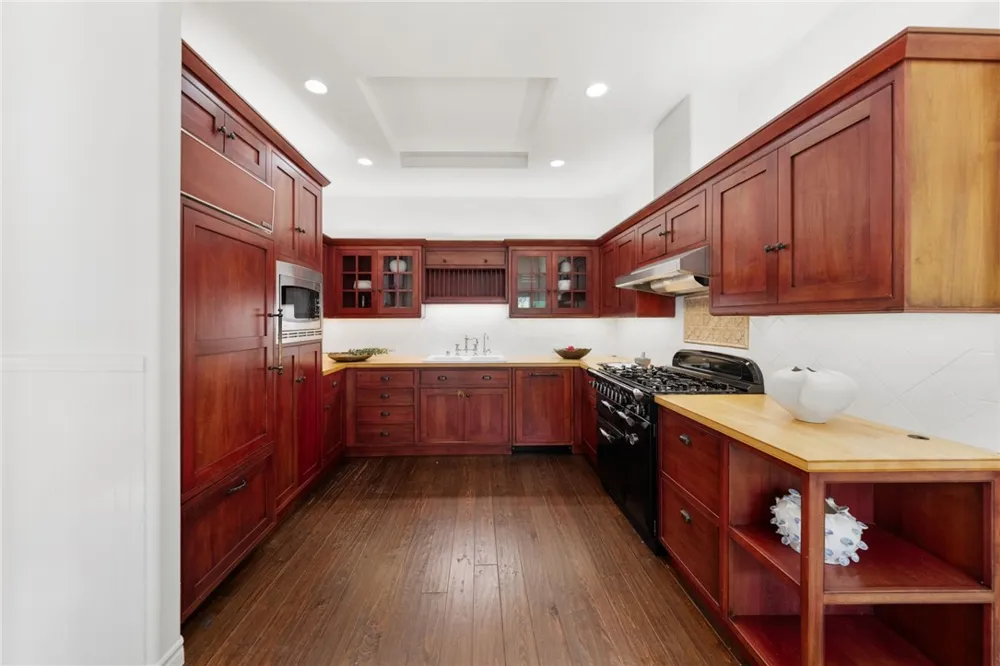 3600 5th Corona del Mar, CA 92625
