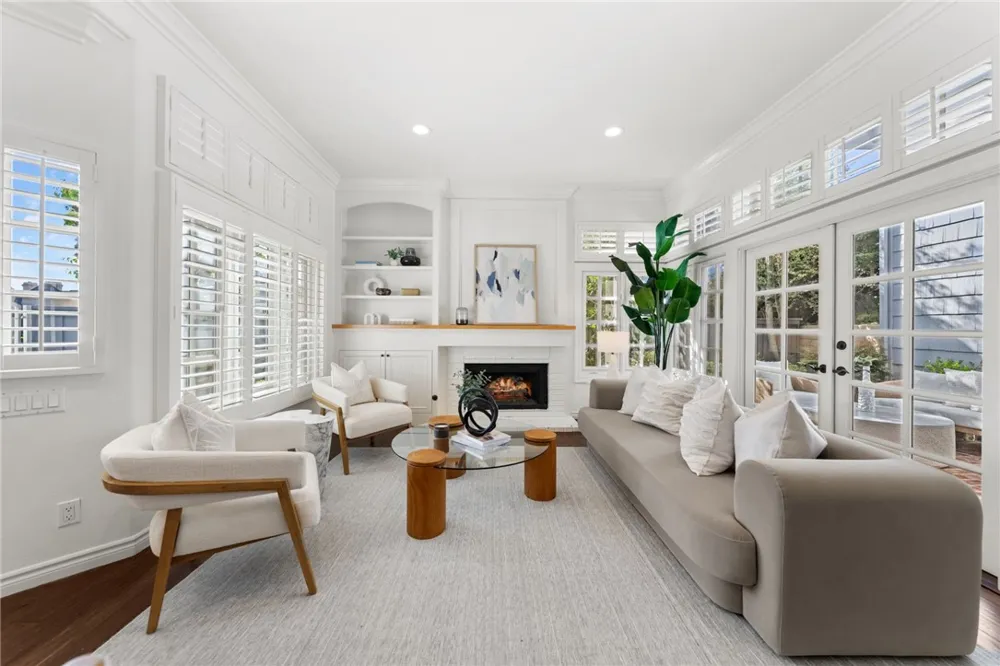 3600 5th Corona del Mar, CA 92625