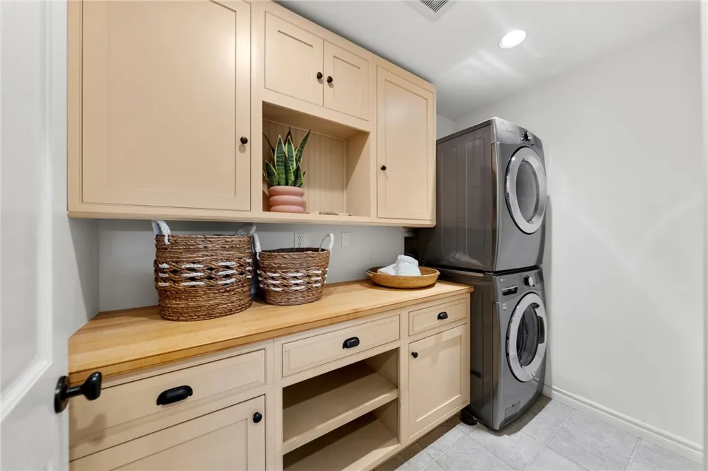 3600 5th Corona del Mar, CA 92625