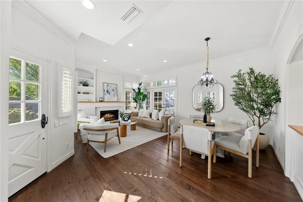 3600 5th Corona del Mar, CA 92625