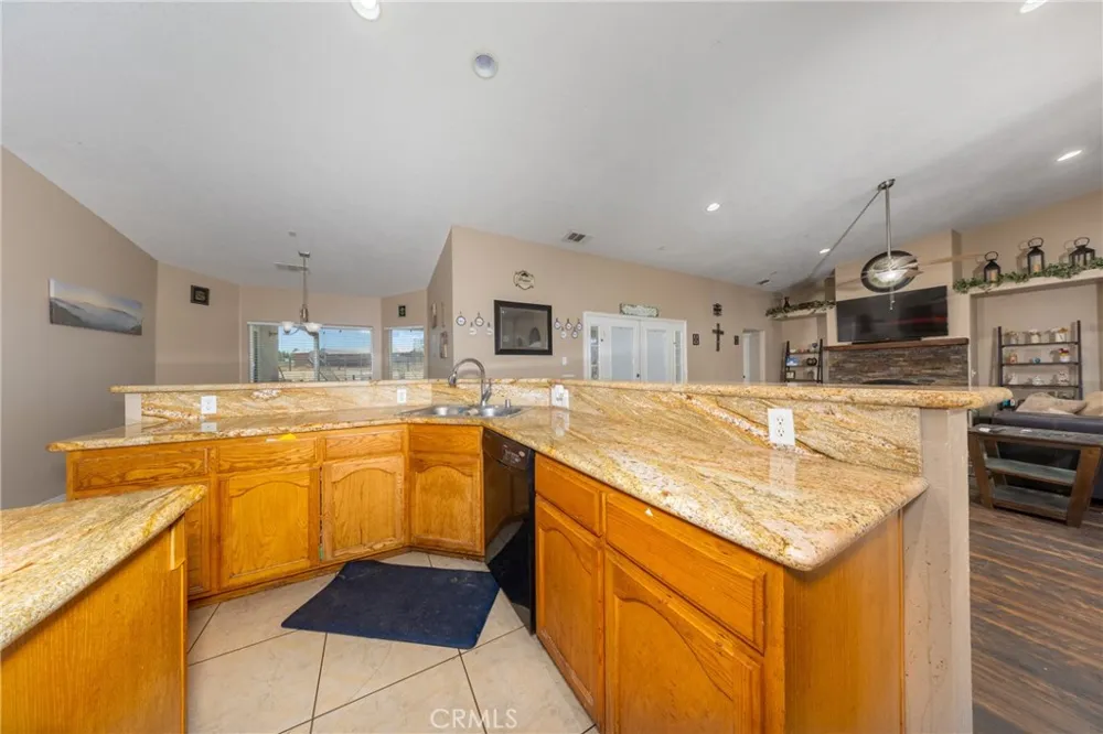 11671 Desert View Pinon Hills, CA 92372