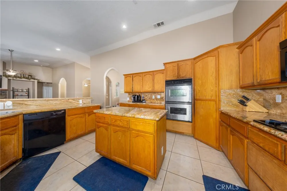 11671 Desert View Pinon Hills, CA 92372