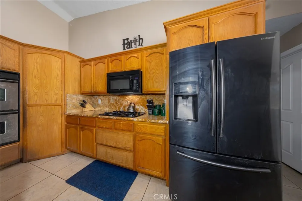 11671 Desert View Pinon Hills, CA 92372