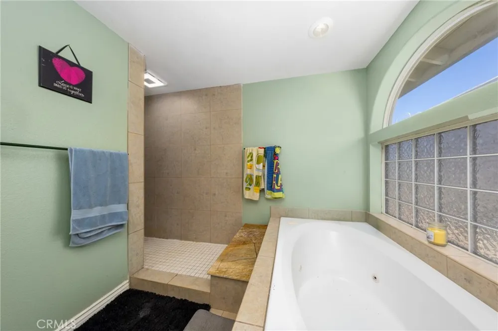 11671 Desert View Pinon Hills, CA 92372