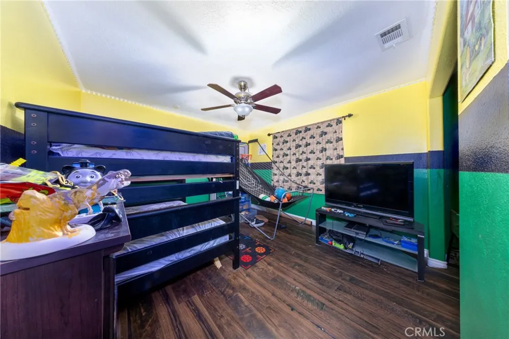 11671 Desert View Pinon Hills, CA 92372