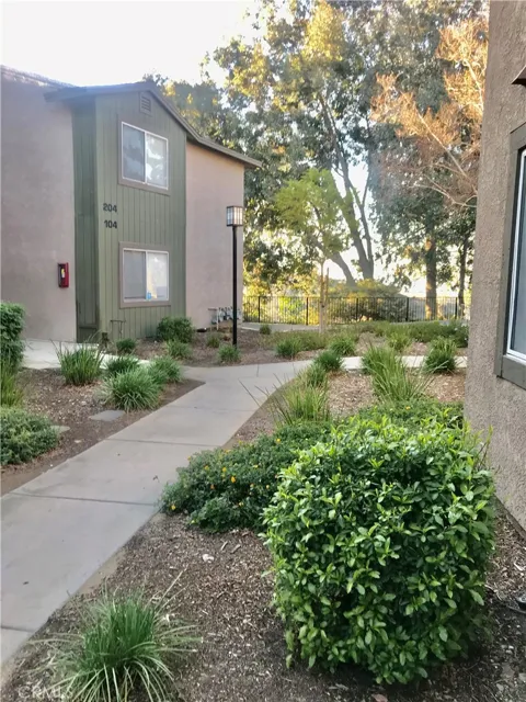 2612 Avenida Del Vista #203