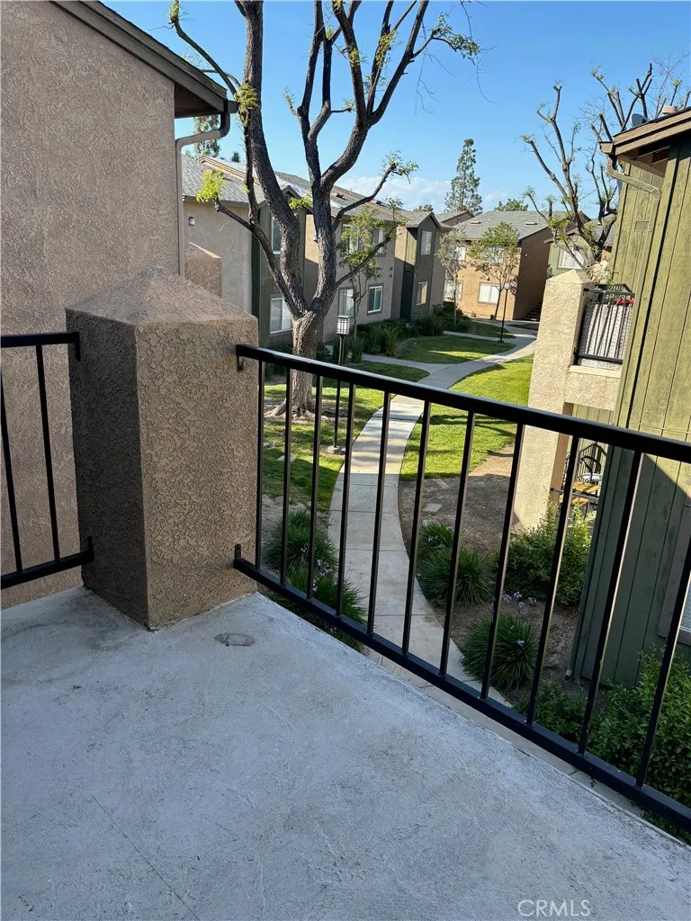 2612 Avenida Del Vista #203 Corona, CA 92882