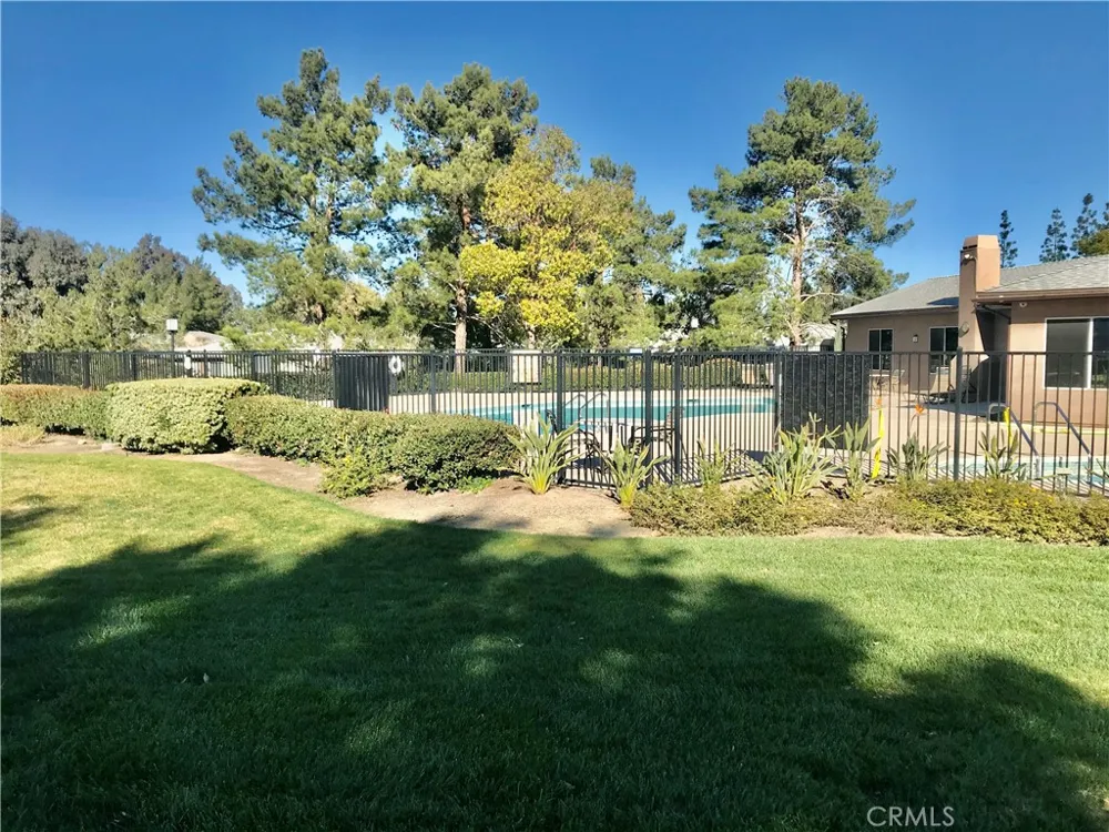 2612 Avenida Del Vista #203 Corona, CA 92882
