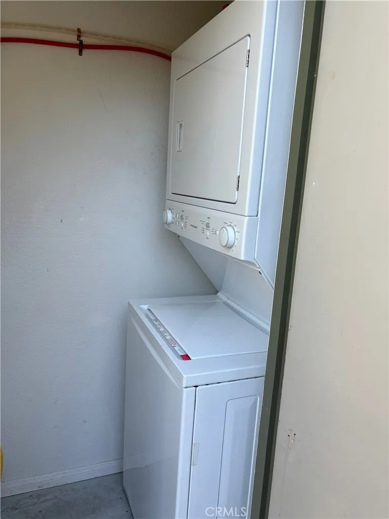 2612 Avenida Del Vista #203 Corona, CA 92882