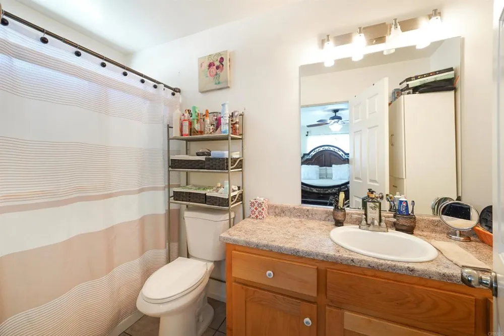 27824 Golden Eagle Road Ramona, CA 92065
