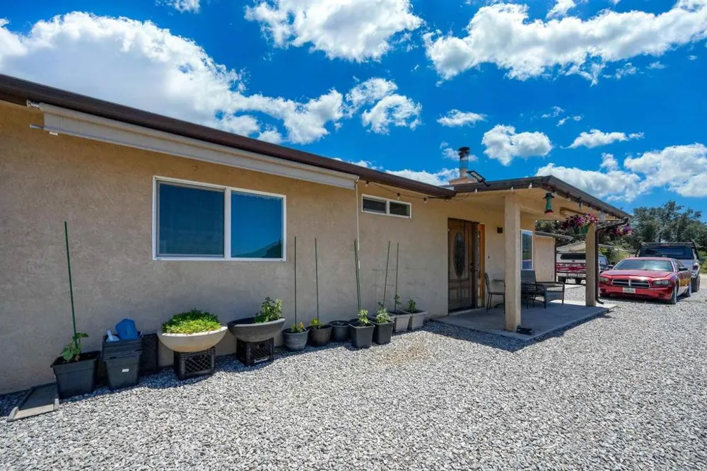 27824 Golden Eagle Road Ramona, CA 92065