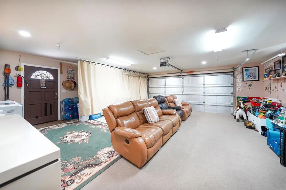 27824 Golden Eagle Road Ramona, CA 92065