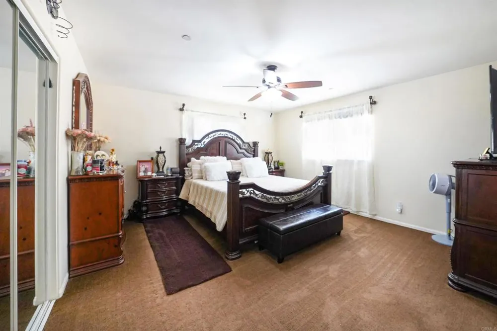 27824 Golden Eagle Road Ramona, CA 92065