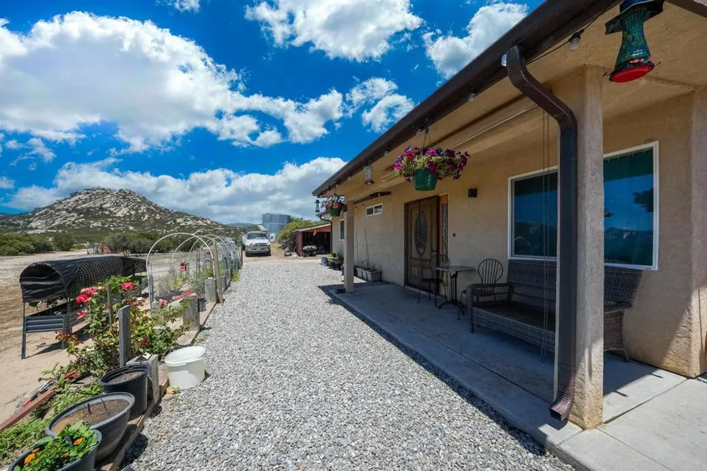 27824 Golden Eagle Road Ramona, CA 92065