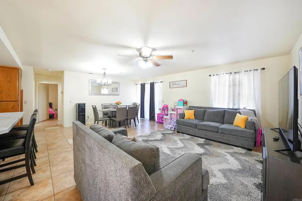 27820 Golden Eagle Road Ramona, CA 92065