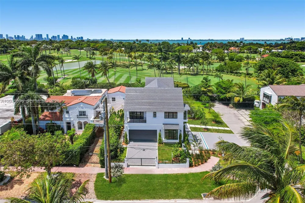 5262 La Gorce Dr Miami Beach, FL 33140