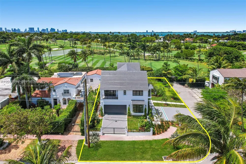 5262 La Gorce Dr Miami Beach, FL 33140