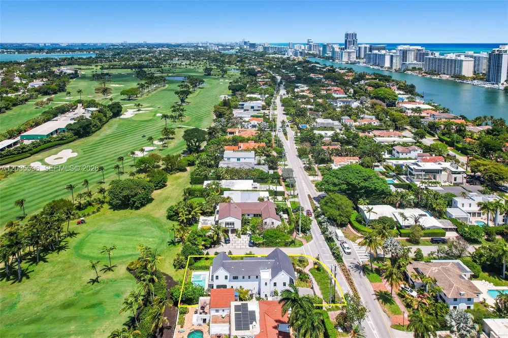 5262 La Gorce Dr Miami Beach, FL 33140