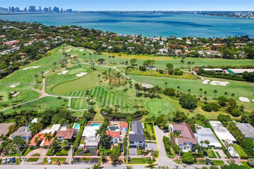 5262 La Gorce Dr Miami Beach, FL 33140