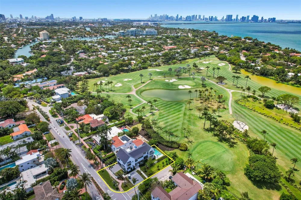 5262 La Gorce Dr Miami Beach, FL 33140