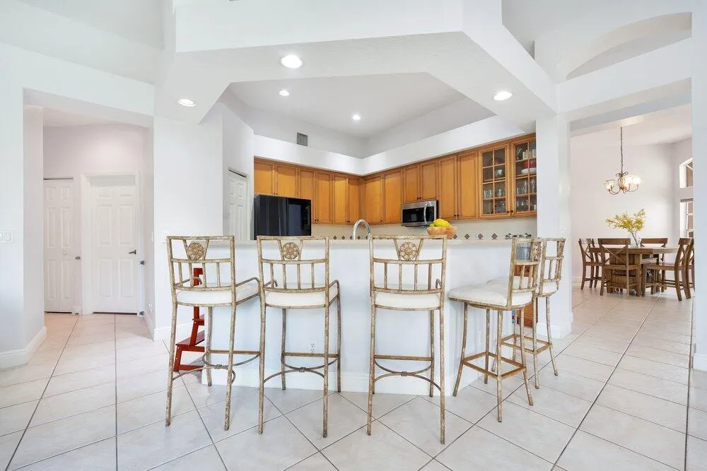 5005 NW 57th Terrace Coral Springs, FL 33067