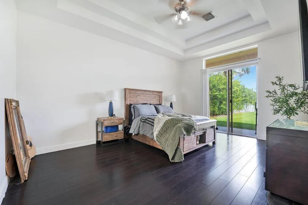 5005 NW 57th Terrace Coral Springs, FL 33067
