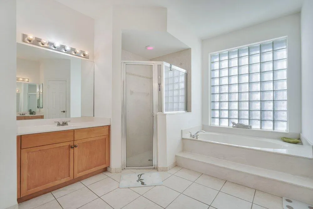5005 NW 57th Terrace Coral Springs, FL 33067
