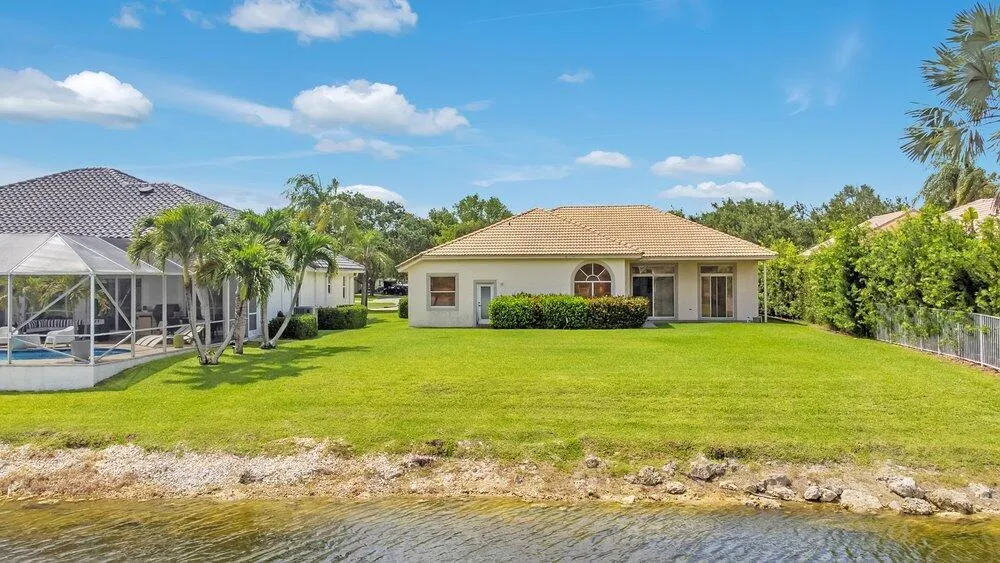 5005 NW 57th Terrace Coral Springs, FL 33067