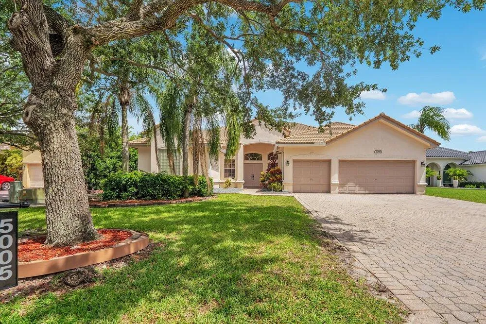 5005 NW 57th Terrace Coral Springs, FL 33067