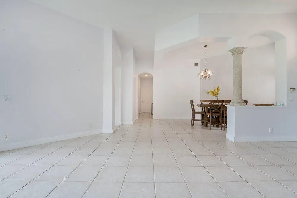 5005 NW 57th Terrace Coral Springs, FL 33067