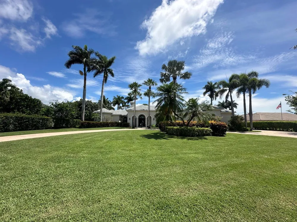 645 Atlantis Estates Way Atlantis, FL 33462
