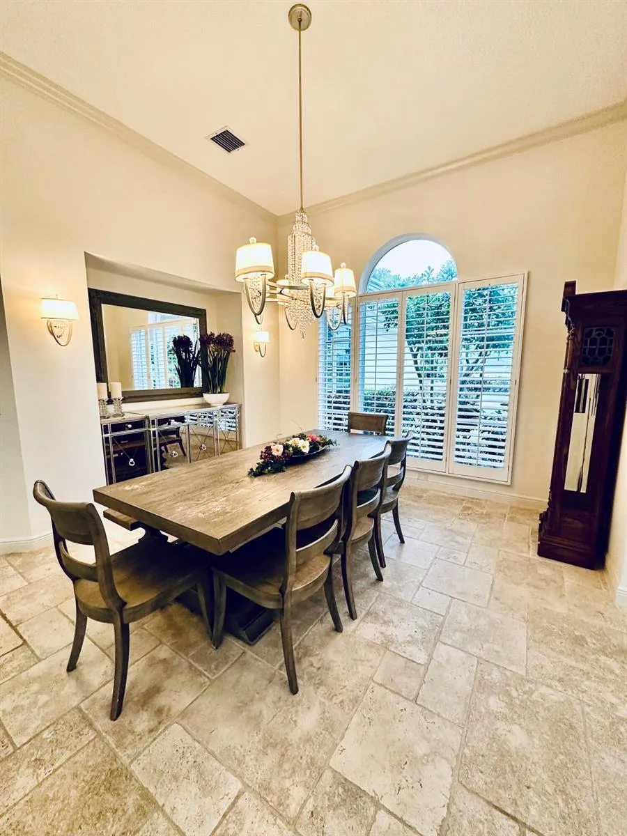 645 Atlantis Estates Way Atlantis, FL 33462