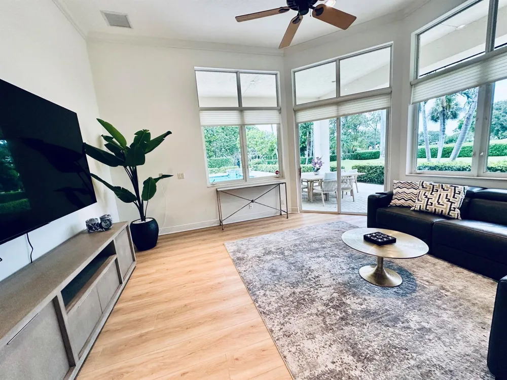 645 Atlantis Estates Way Atlantis, FL 33462