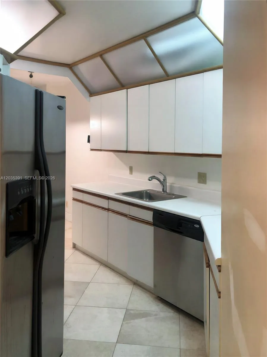 3610 Yacht Club Dr #312 Aventura, FL 33180