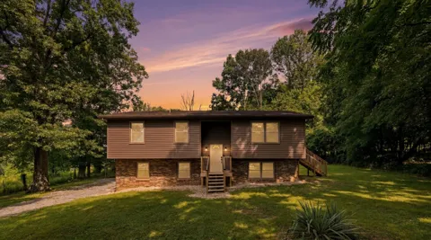 1040 Old Fayetteville Hwy