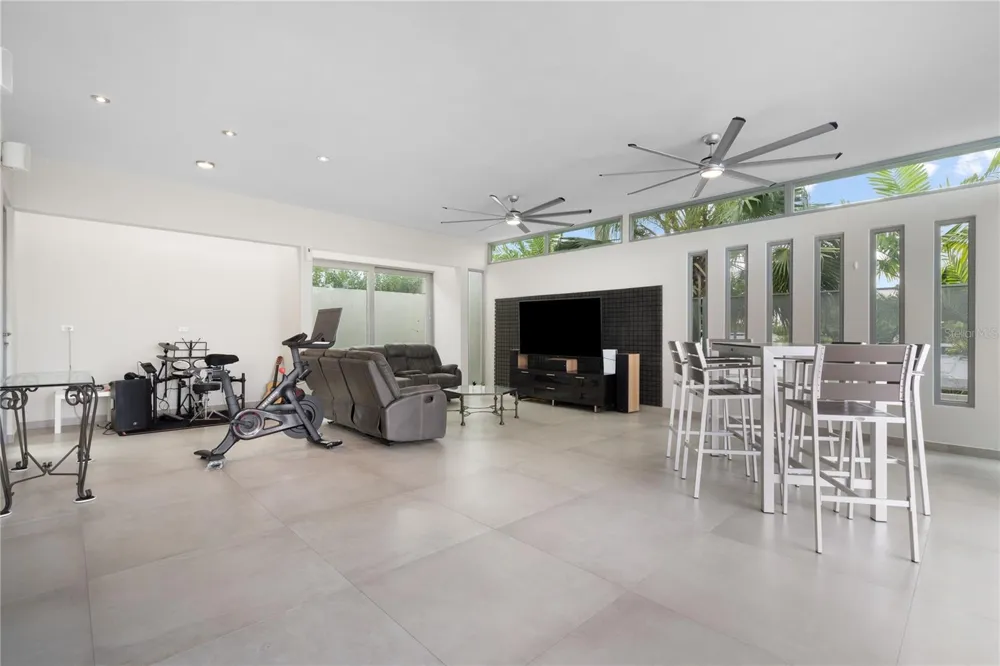 840 MALAGA Guaynabo, PR 00966