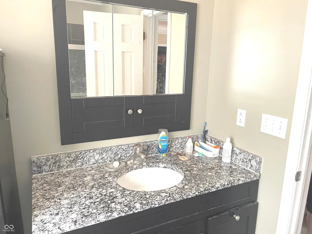 1117 Greenacres Drive Kokomo, IN 46901