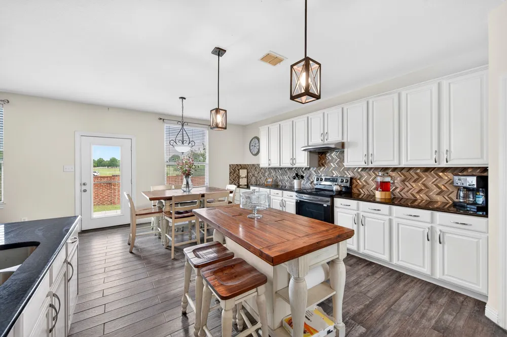 1503 Quail Ridge Drive Cedar Hill, TX 75104