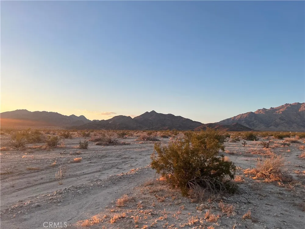 Mountain View Road 29 Palms, CA 92277