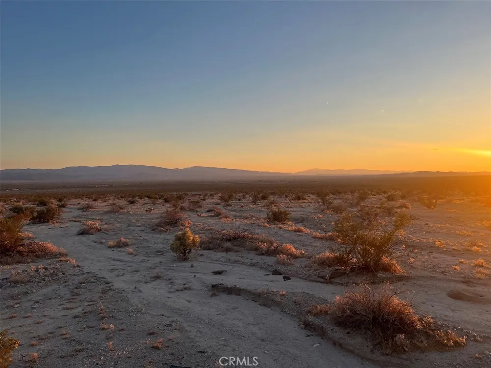 Mountain View Road 29 Palms, CA 92277