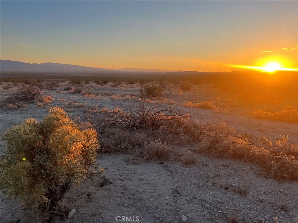 Mountain View Road 29 Palms, CA 92277